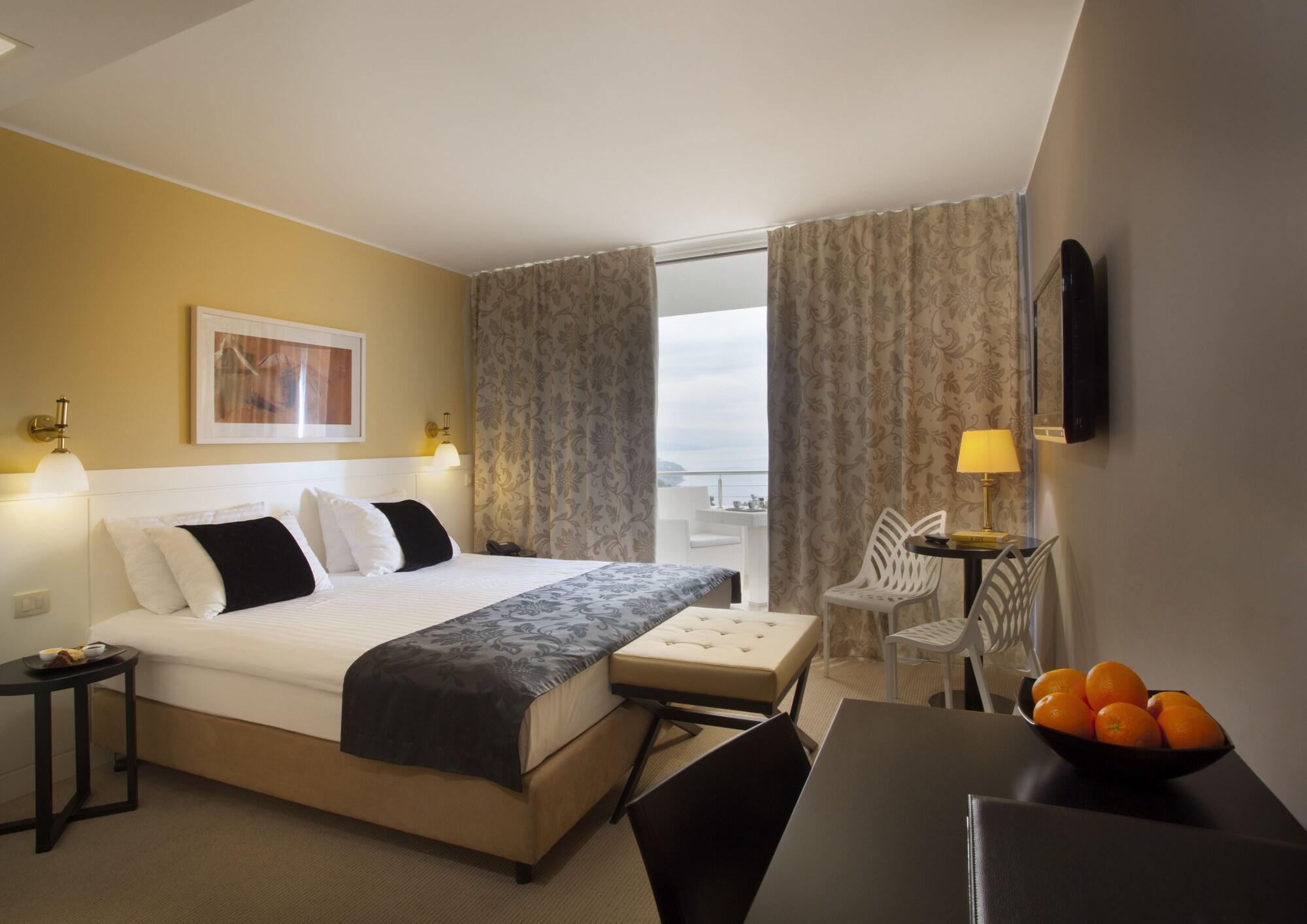 Hotel Laurus - Liburnia Opatija Eksteriør bilde